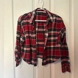 ⭐️ Red Plaid Button-Up Shirt ⭐️
